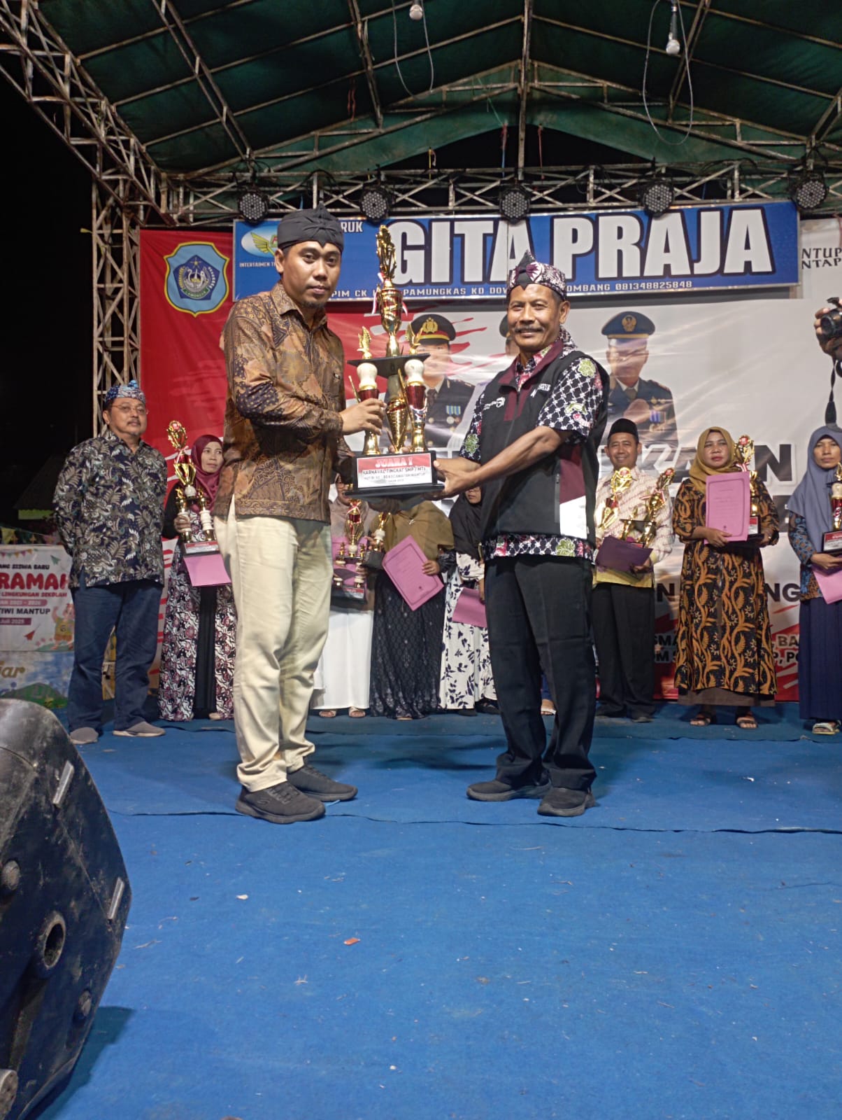 SMPN 1 MANTUP JUARA 1 KARNAVAL TINGKAT KECAMATAN